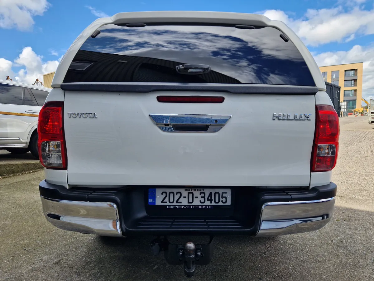 Toyota Hilux SR5 2020 - Image 4