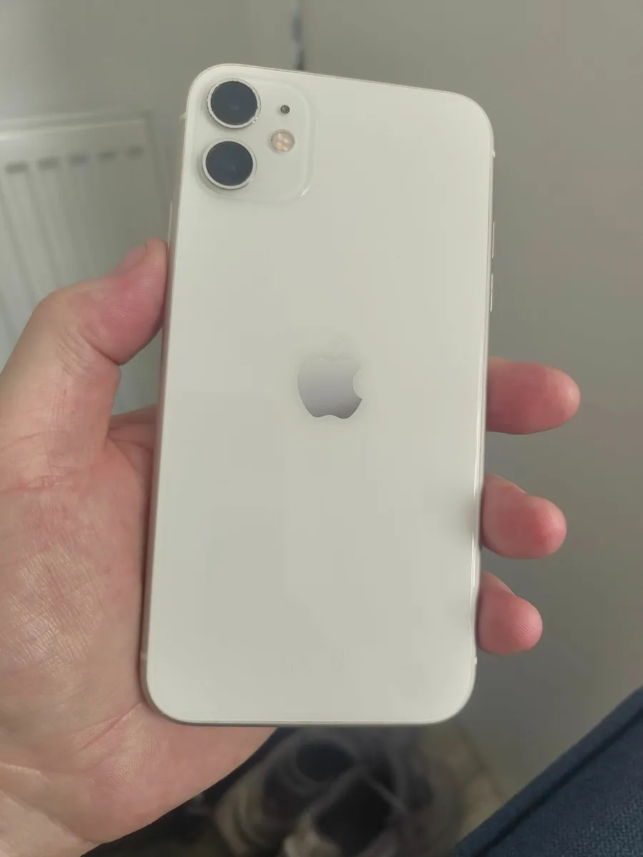 iPhone for part's - Image 1