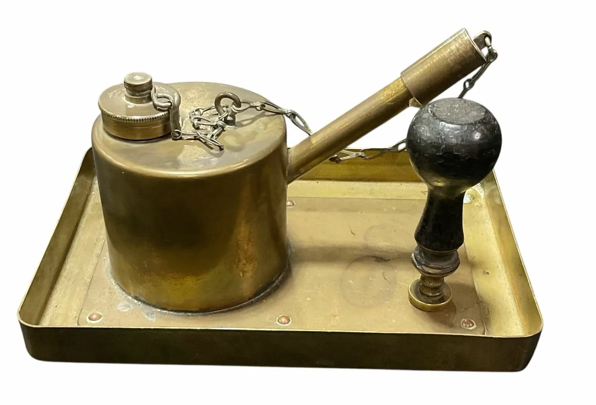 Wax Melting Stove & Seal - Image 1