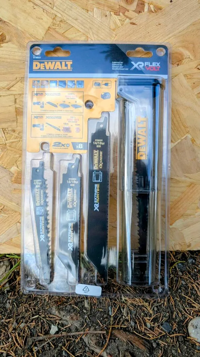 DeWalt Extreme 8 Piece Reciprocating Saw Blade Set - Image 1