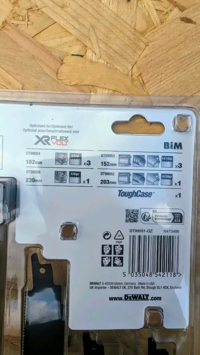 DeWalt Extreme 8 Piece Reciprocating Saw Blade Set - Image 3