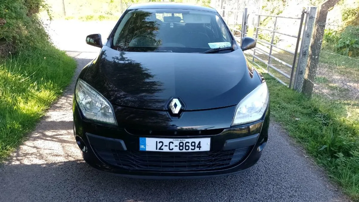 Renault Megane 2012 - Image 1