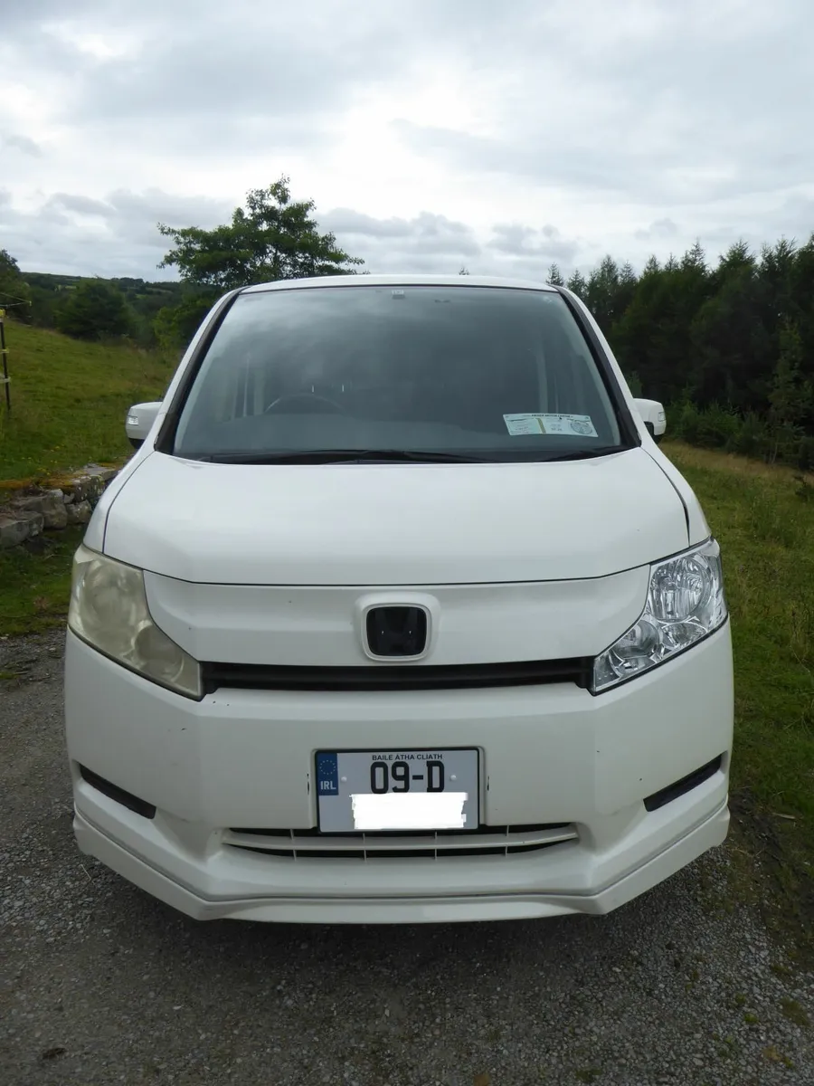 Honda Stepwagon 8-Seater, excellent shape, low km - Image 4