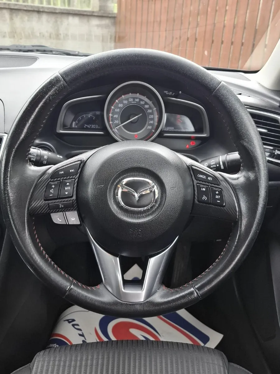 Mazda Mazda3 2014 - Image 3