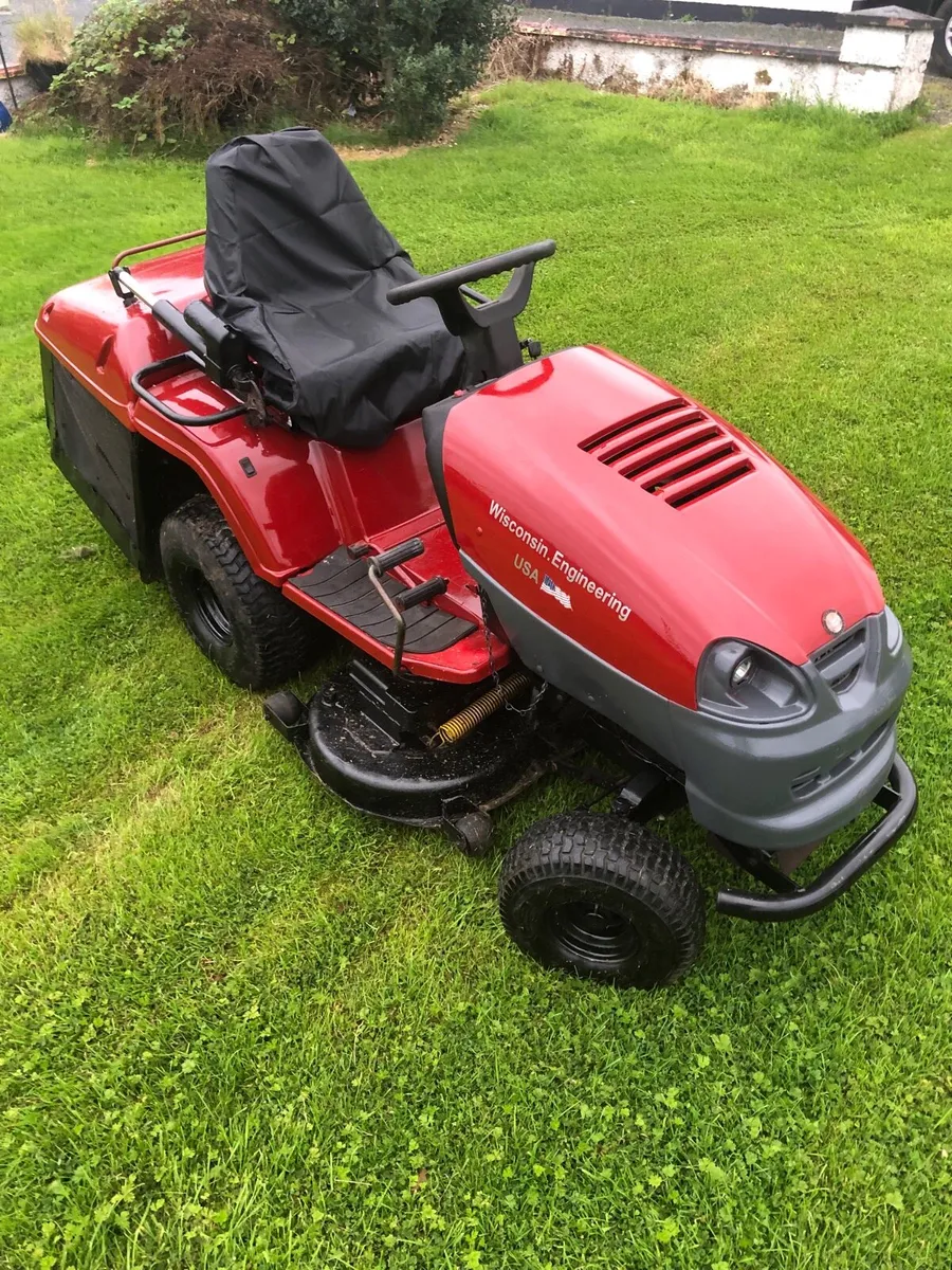 Ride on mower - Image 2