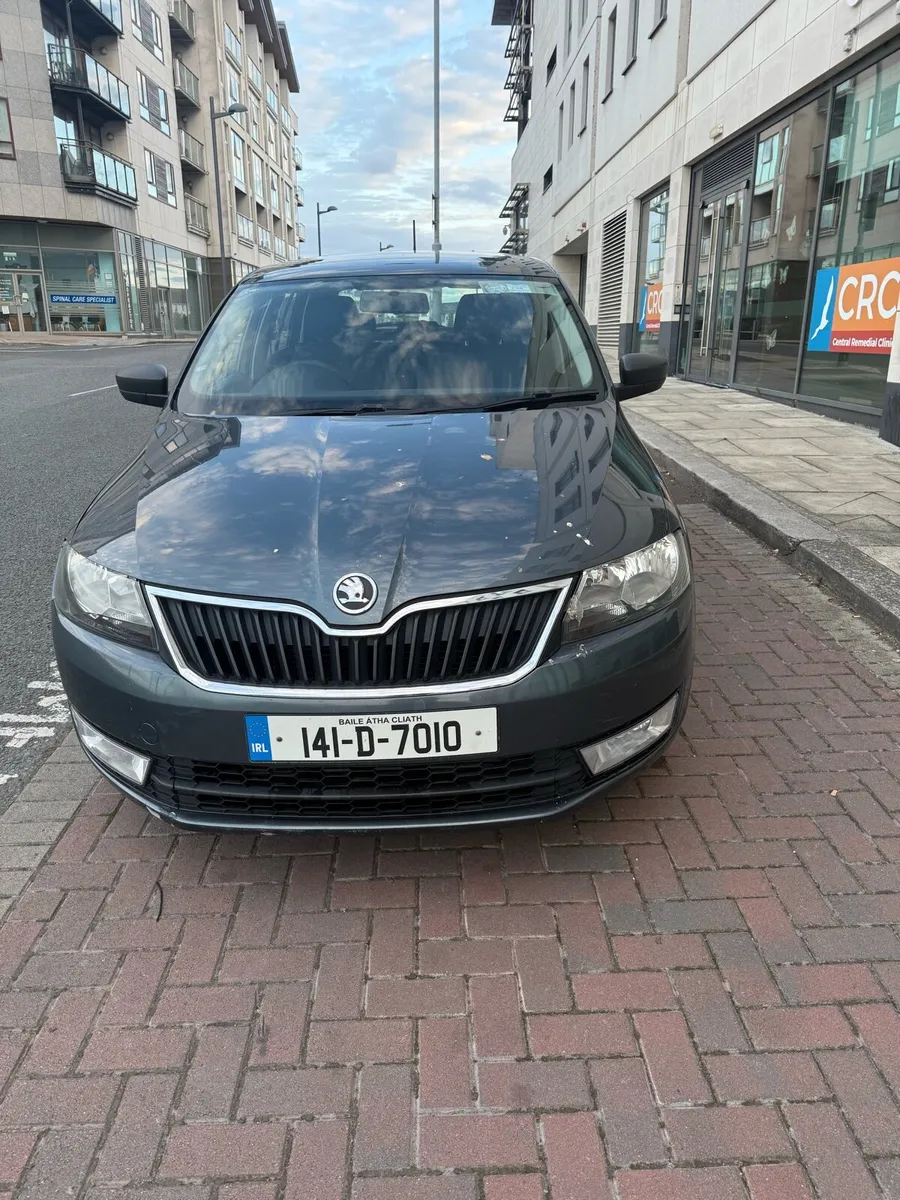 Skoda rapid 1.6 TDI DSG Auntimatic - Image 2