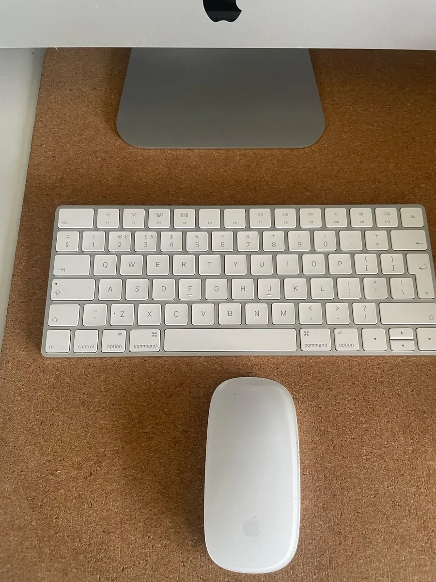 iMac 21.5 inch - Image 2