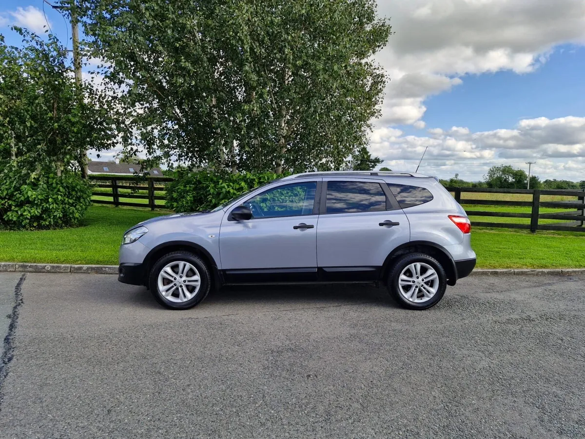 Nissan Qashqai NCT&TAX!!! 7 seats* 4x4 - Image 3