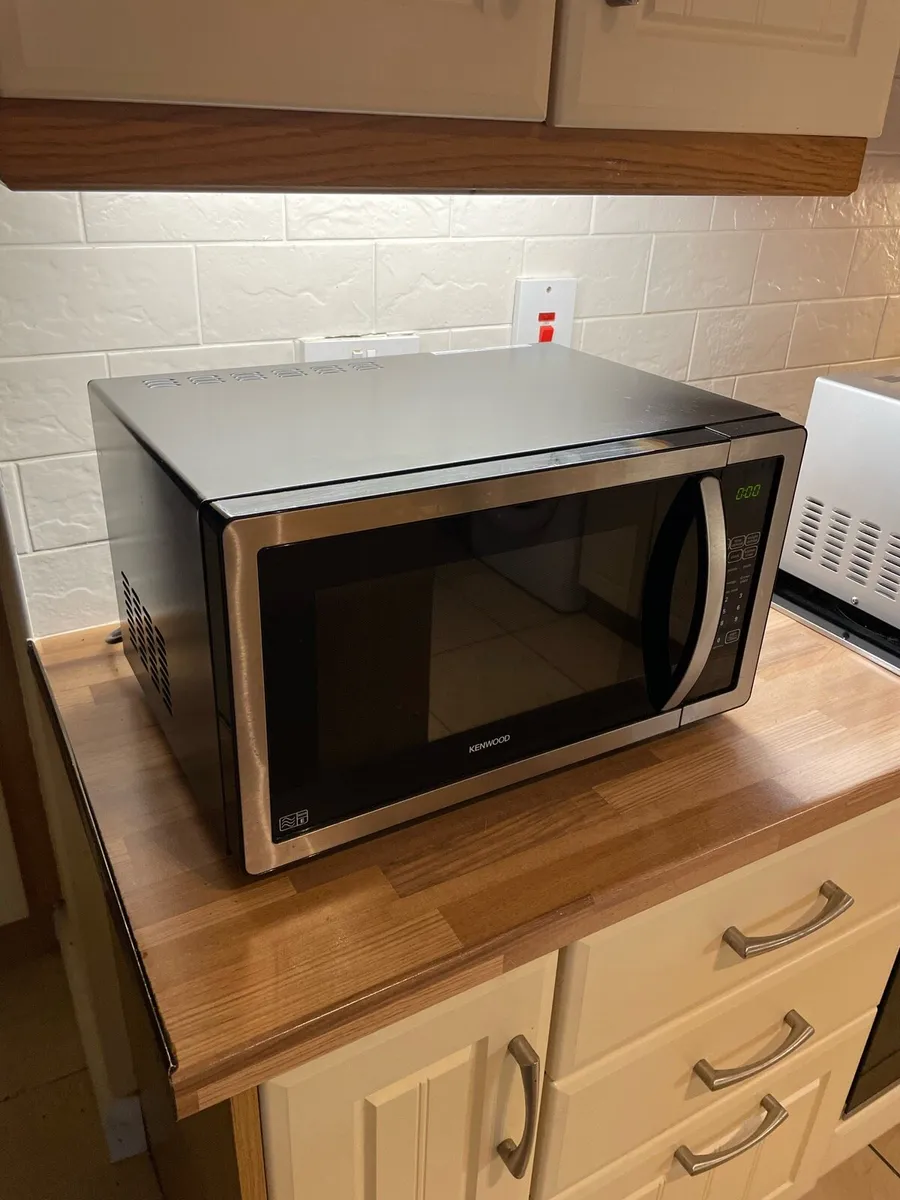 Kenwood Microwave - Image 3