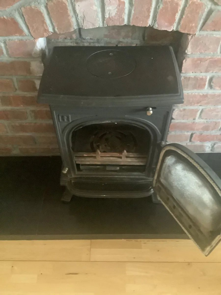 Solid fuel  repette stove . - Image 3