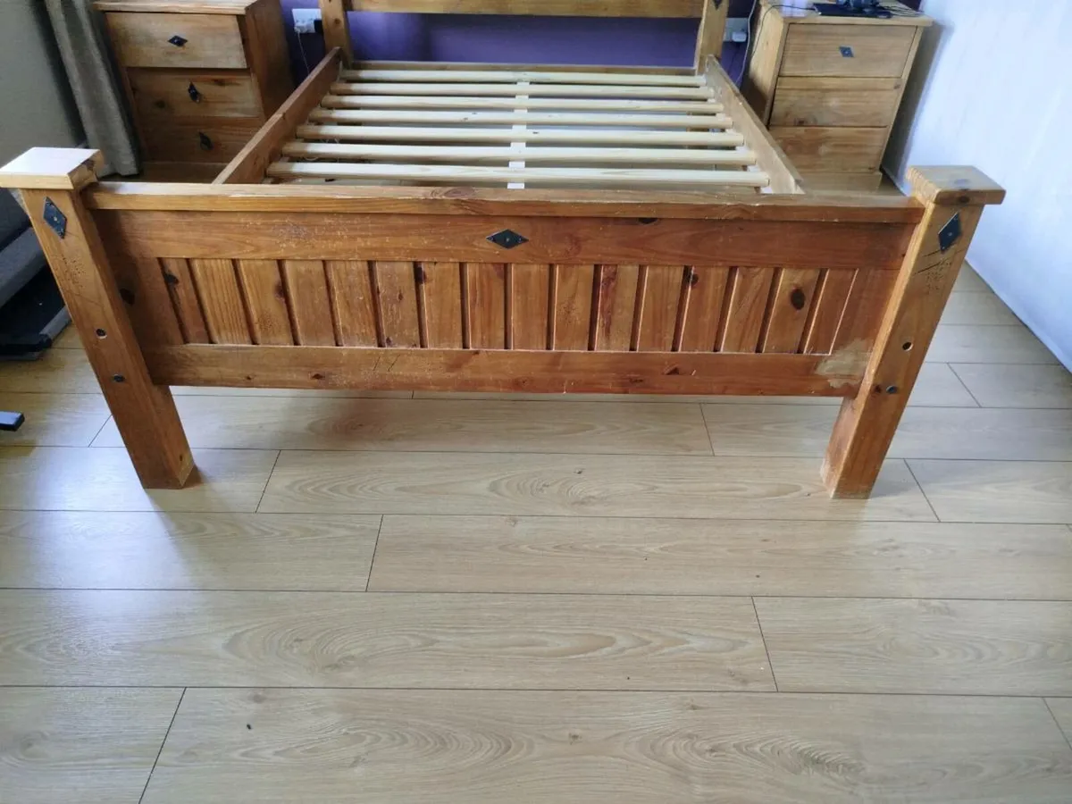 Mexican pine Bedroom set - Image 2