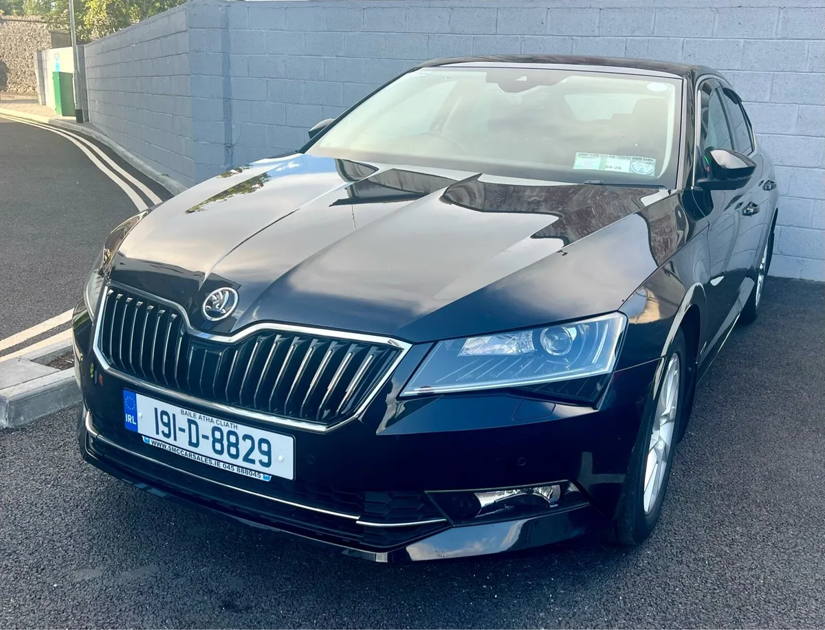 Skoda Superb 2019 - Image 4