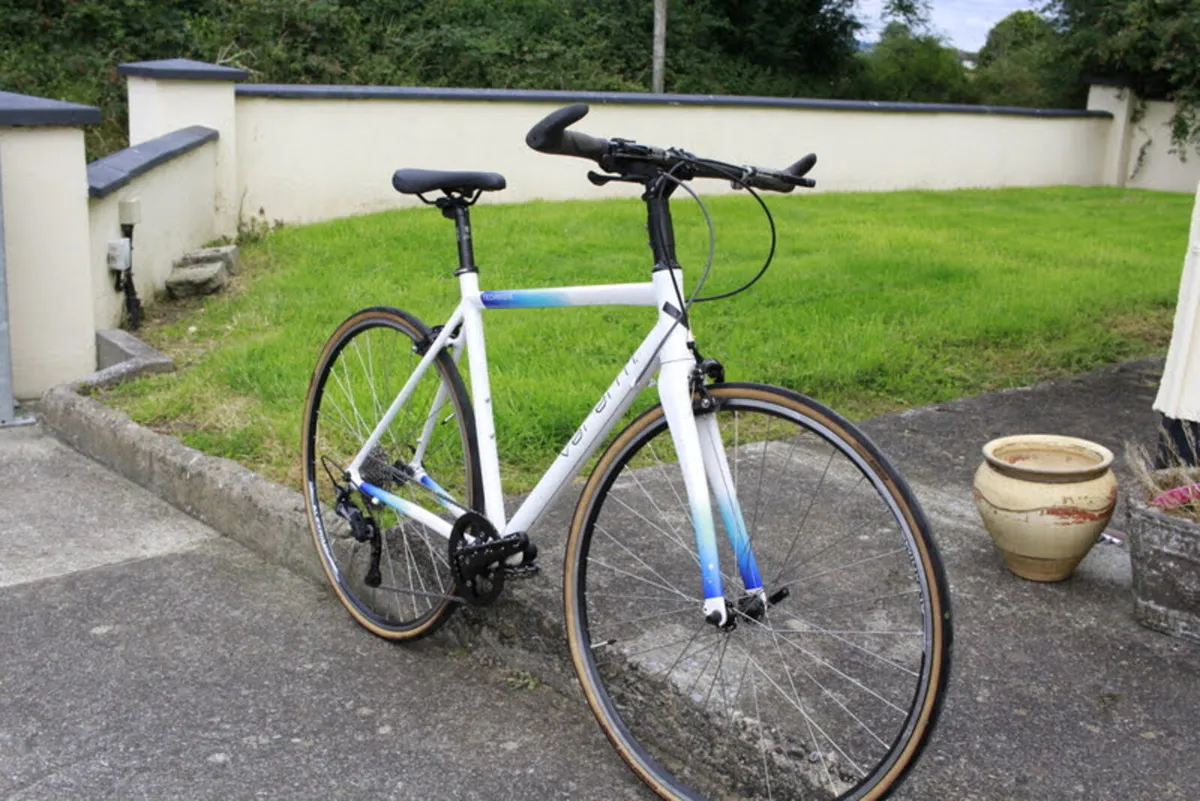Road Bike - Image 4