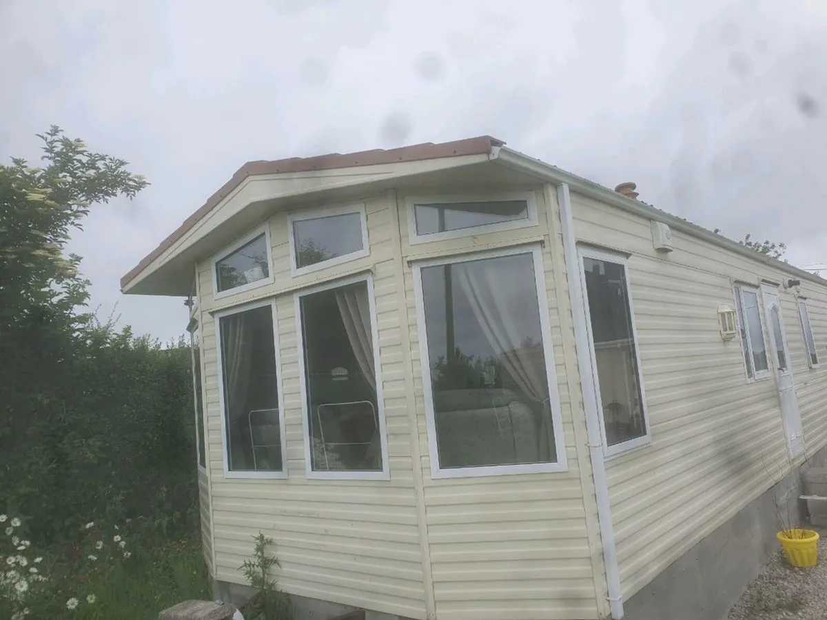 Willerby aspen 37x12 double glazed - Image 1
