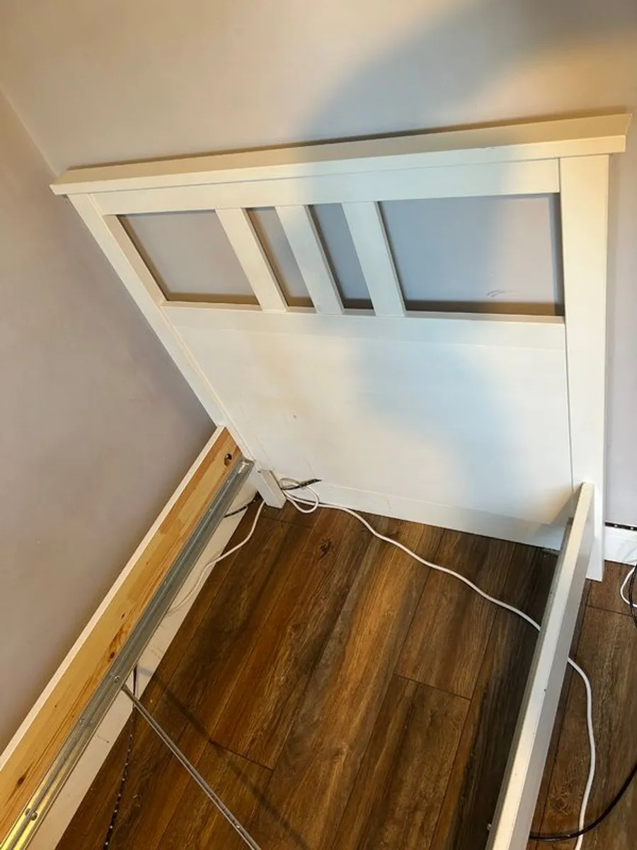 Hemnes Ikea Single bed - Image 1
