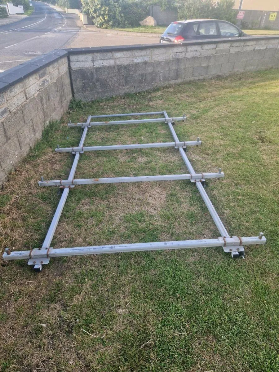 Roof rack - Image 2