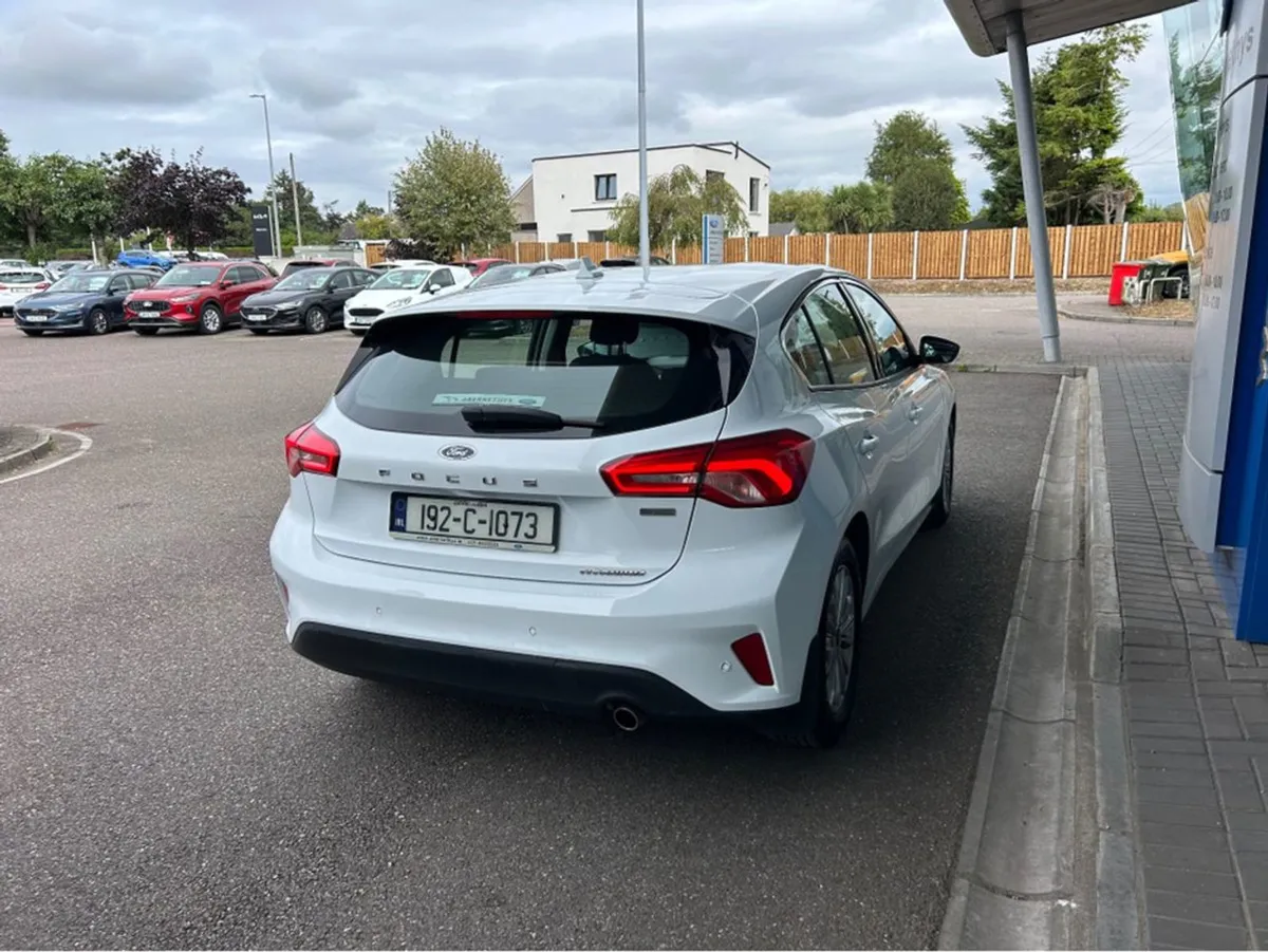 Ford Focus Titanium 1.0 Ecoboost 12 125 4DR - Image 4