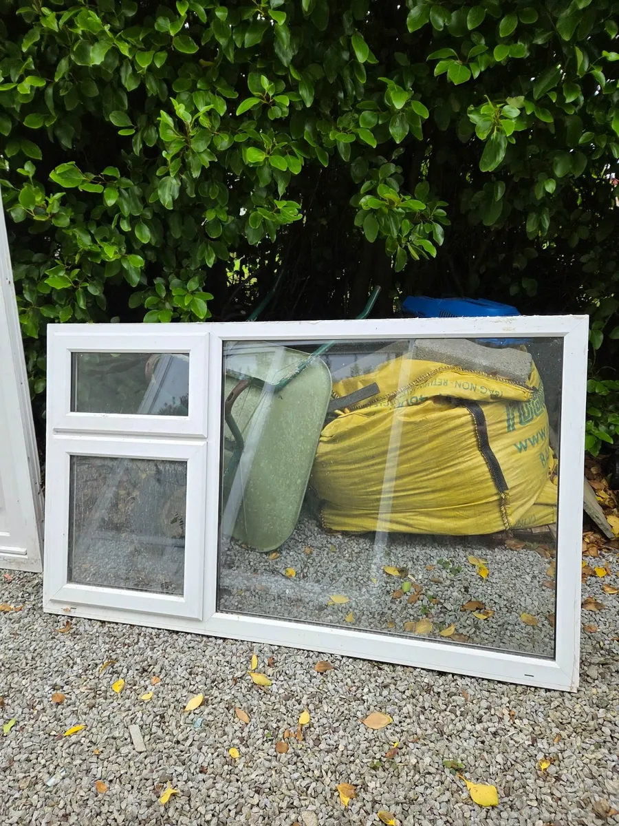 Pvc front door & window - Image 2