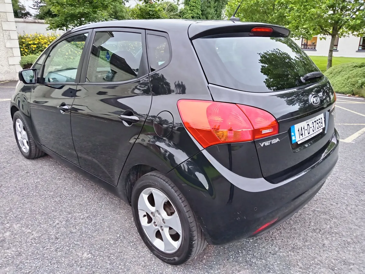 14 KIA VENGA DIESEL NEW NCT 07/26 LOW MILES!! - Image 4