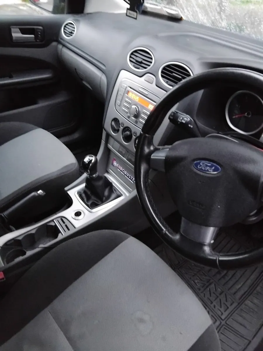 Ford Focus 2009 - Image 4