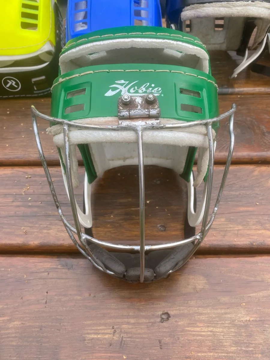 Oldstyle cooper sk100 hurling helmets and guards - Image 2