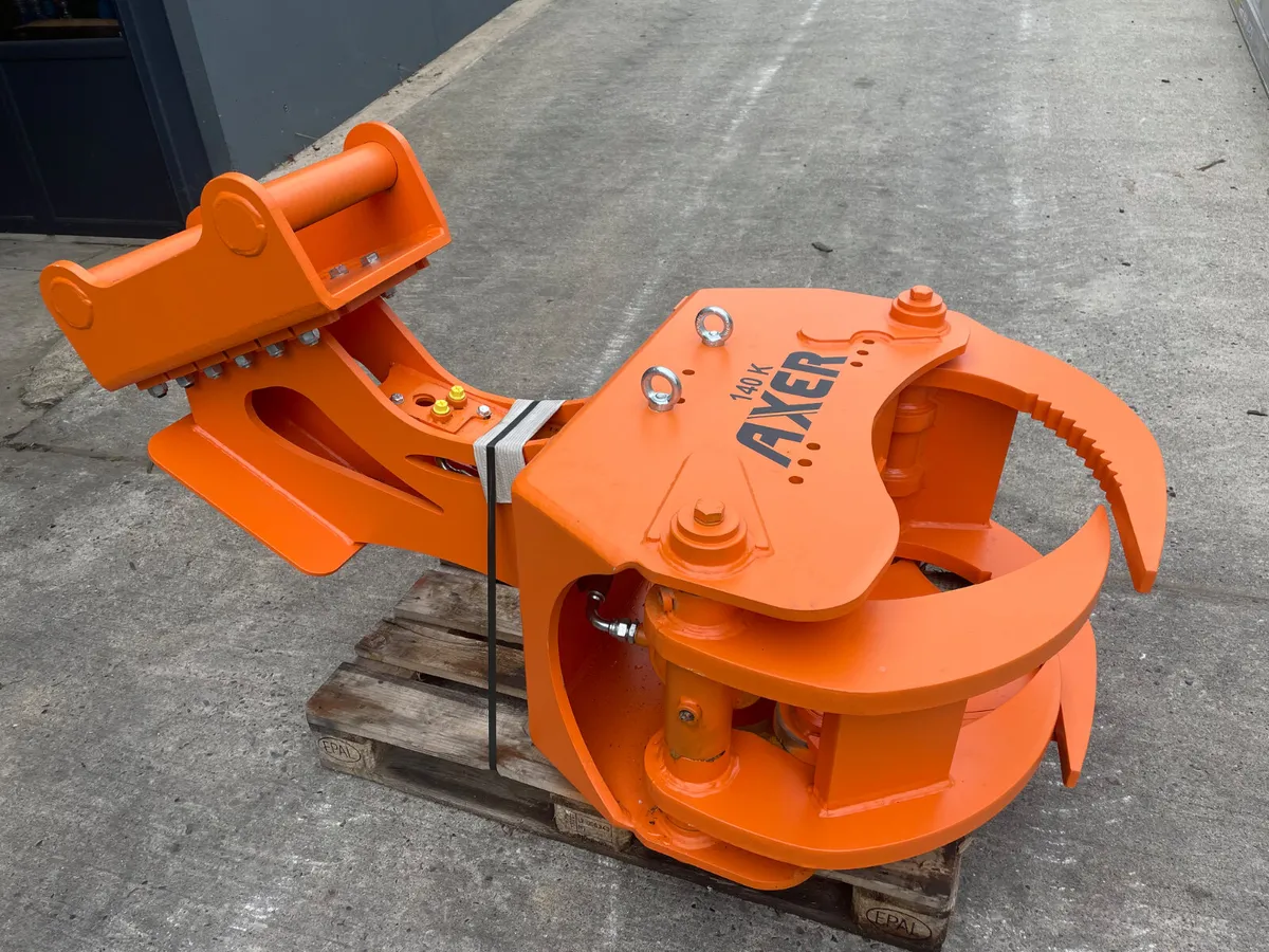Axer tree shears