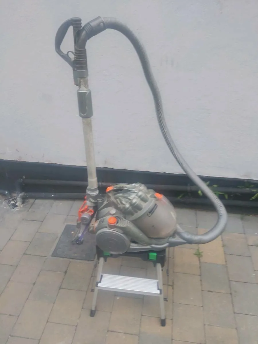 Hoover - Image 2