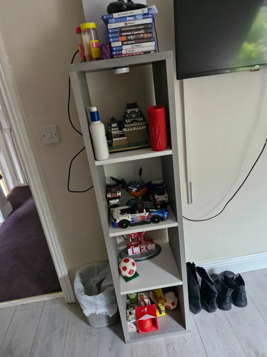 Bedroom units - Image 1