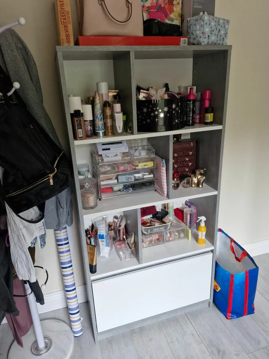 Bedroom units - Image 2