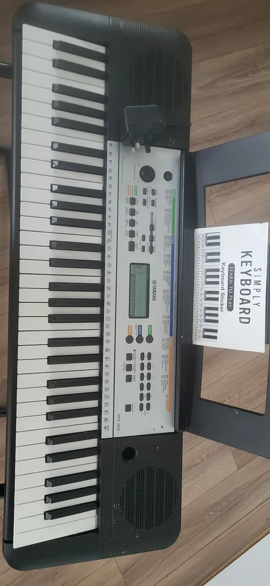 Yamaha Keyboard - Image 2