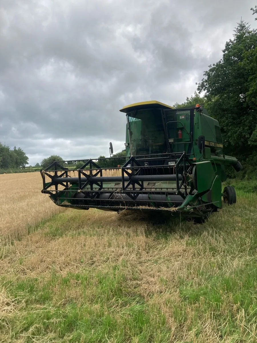 John Deere 1075 - Image 3