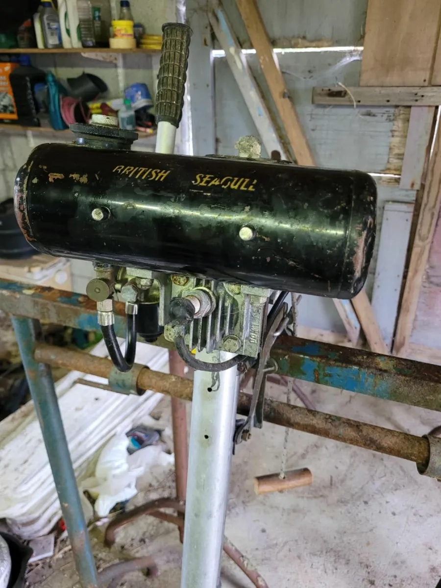 British Seagull Outboard Engine – Model 1998DD5 - Image 3