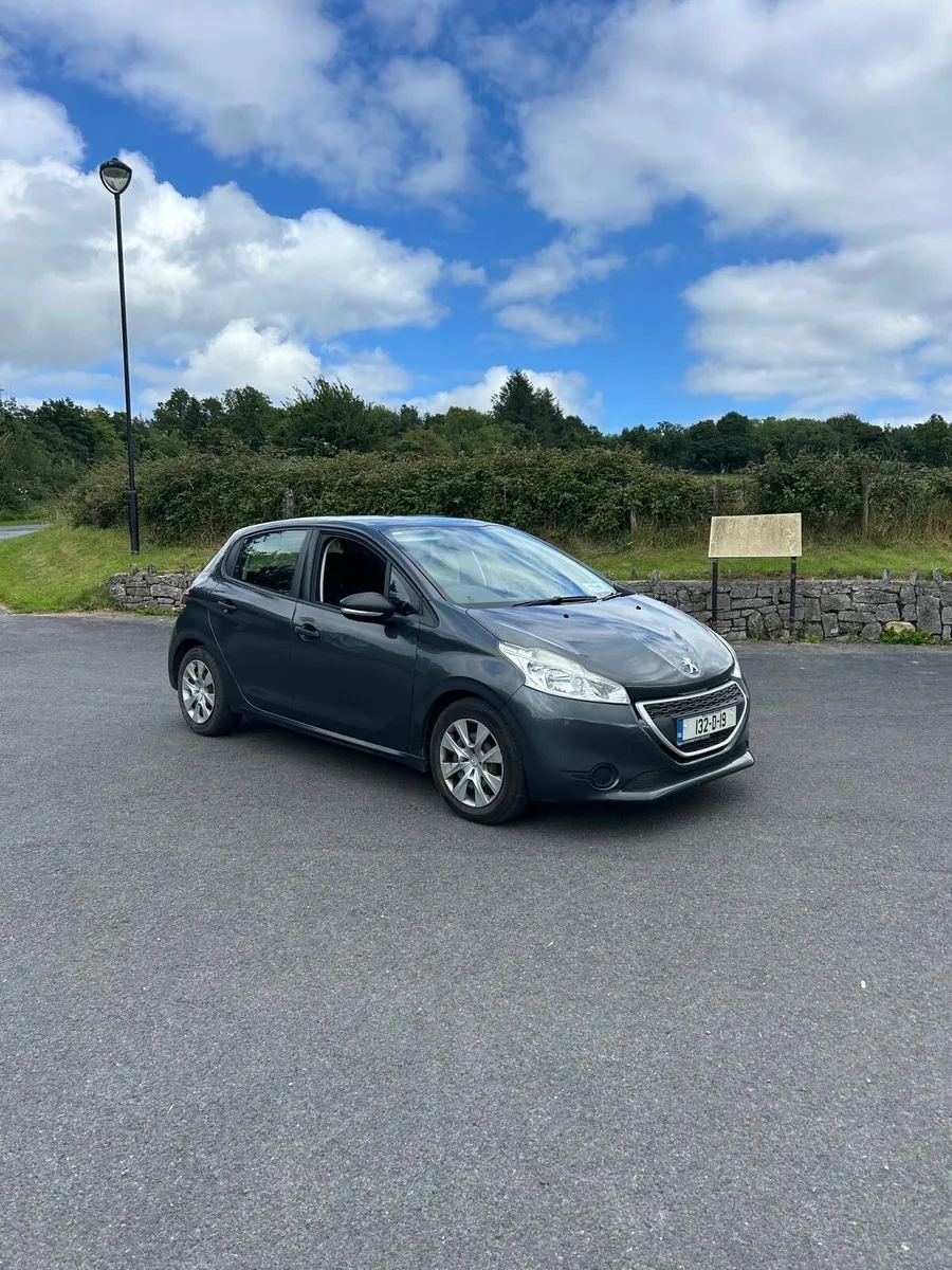 2013 Peugeot 208 - Image 1