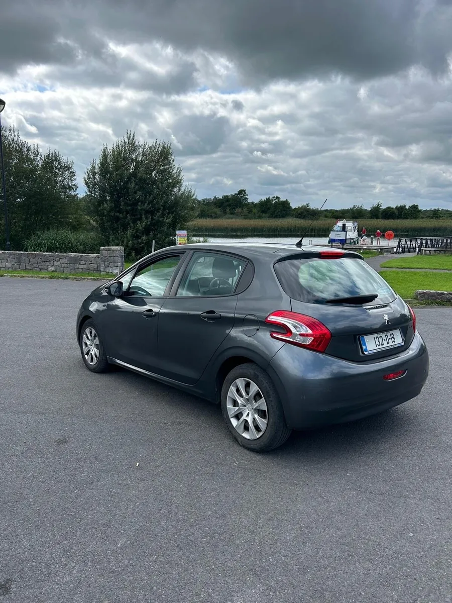 2013 Peugeot 208 - Image 3