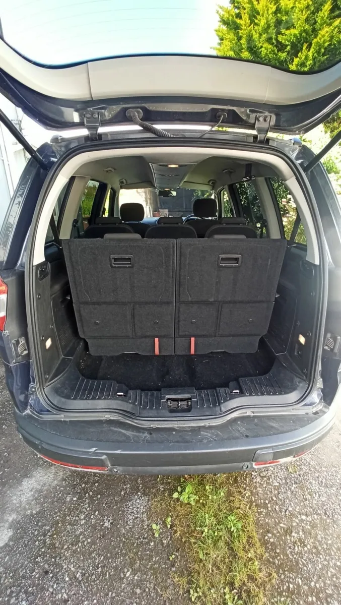 Ford Galaxy 2013 - Image 4