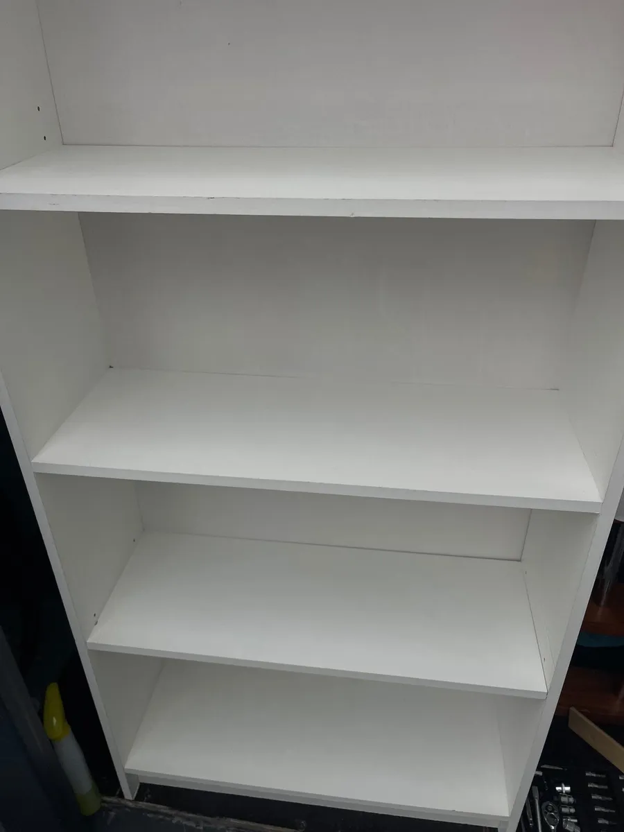 White bookcase - Image 2