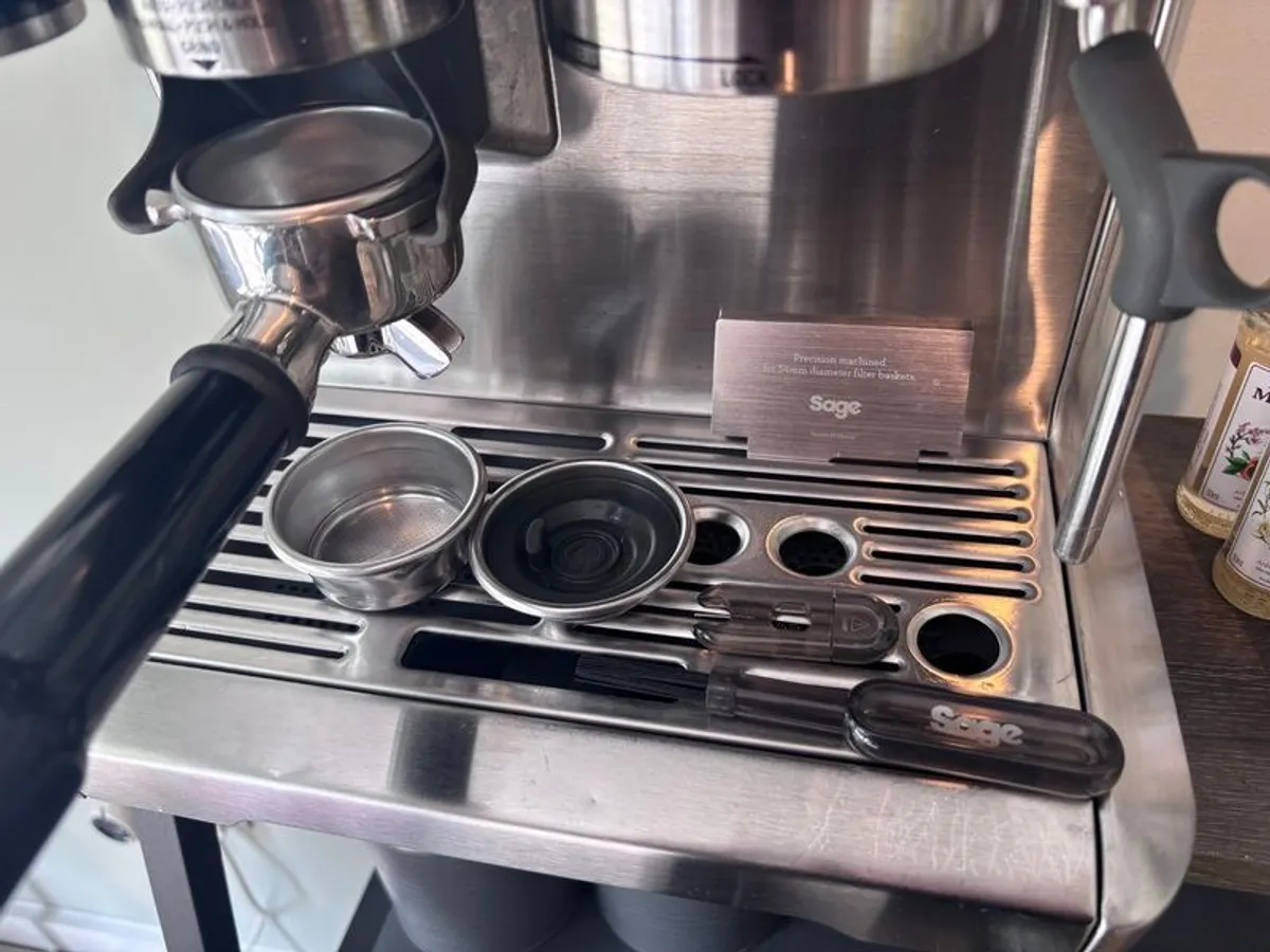 Sage Barista Express Coffee Machine - Image 2