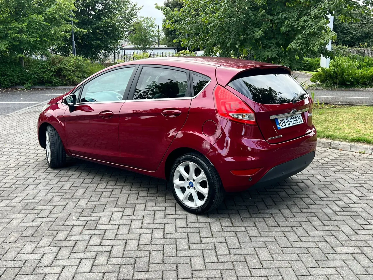 Ford Fiesta 2009 1.4 Petrol new nct 5/26 tax 8/25 - Image 4