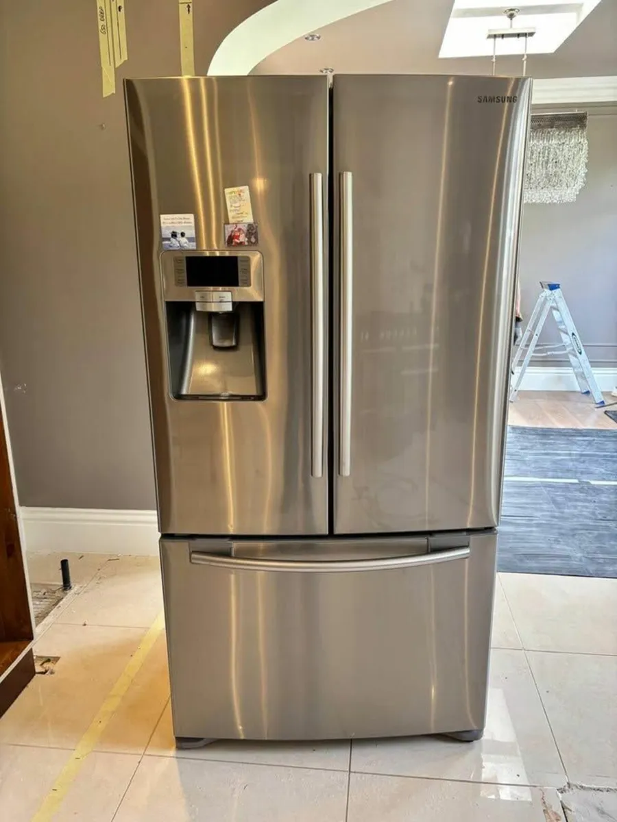 Samsung American Fridge Freezer – RFG23UERS - Image 1
