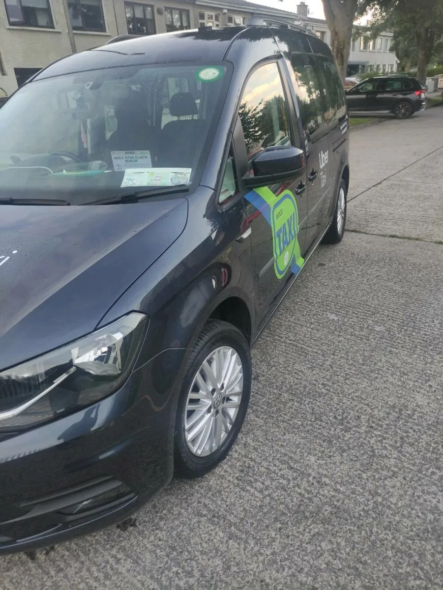 VW caddy 2020 Auto Diesel - Image 4