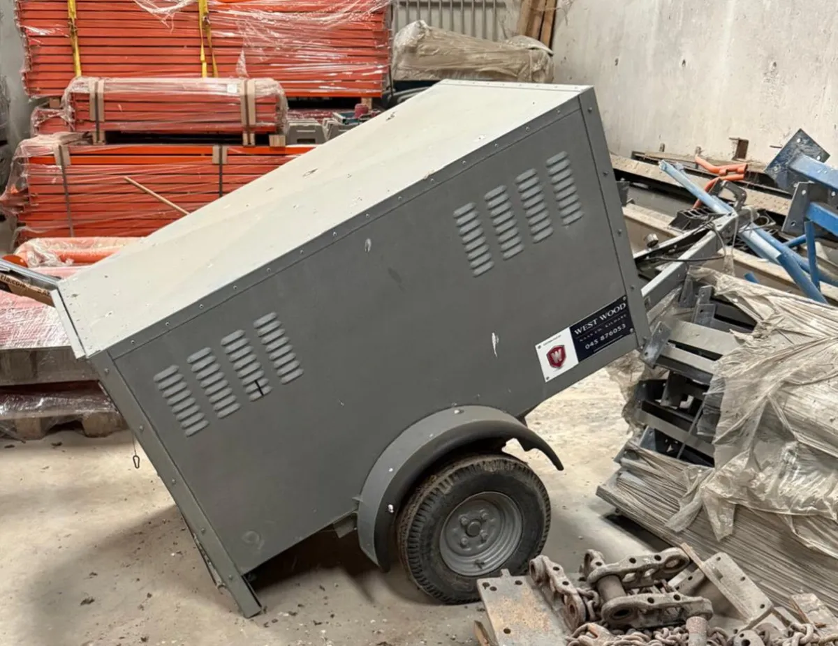 Dog Trailer - Image 1