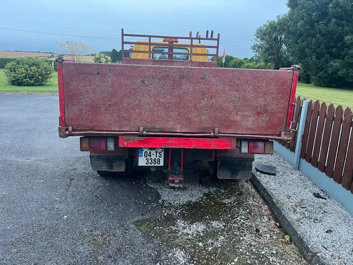 7.5 ton Isuzu nqr tipper - Image 4