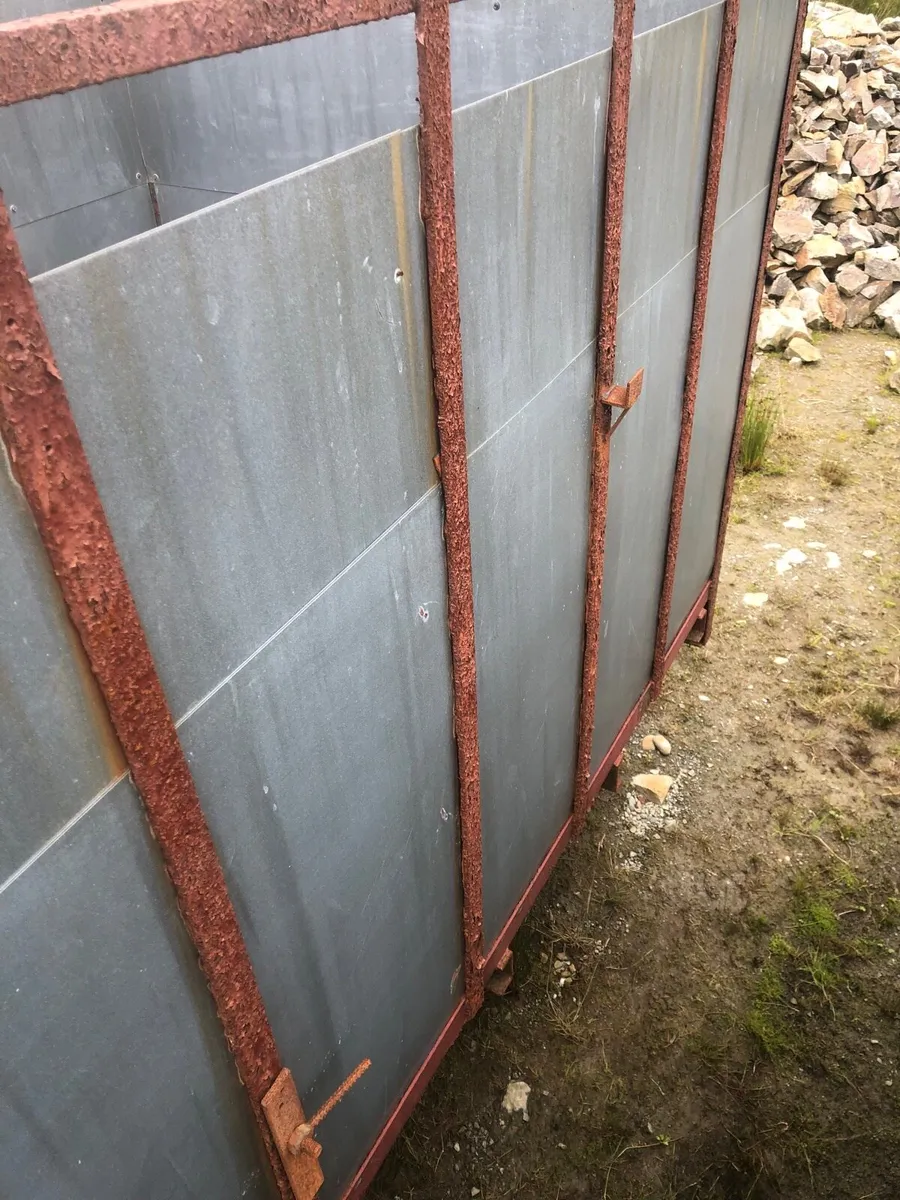Cattle trailer - Image 2