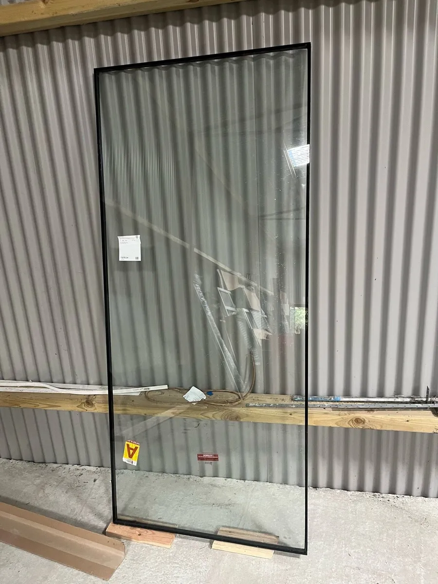 Double glazed unit