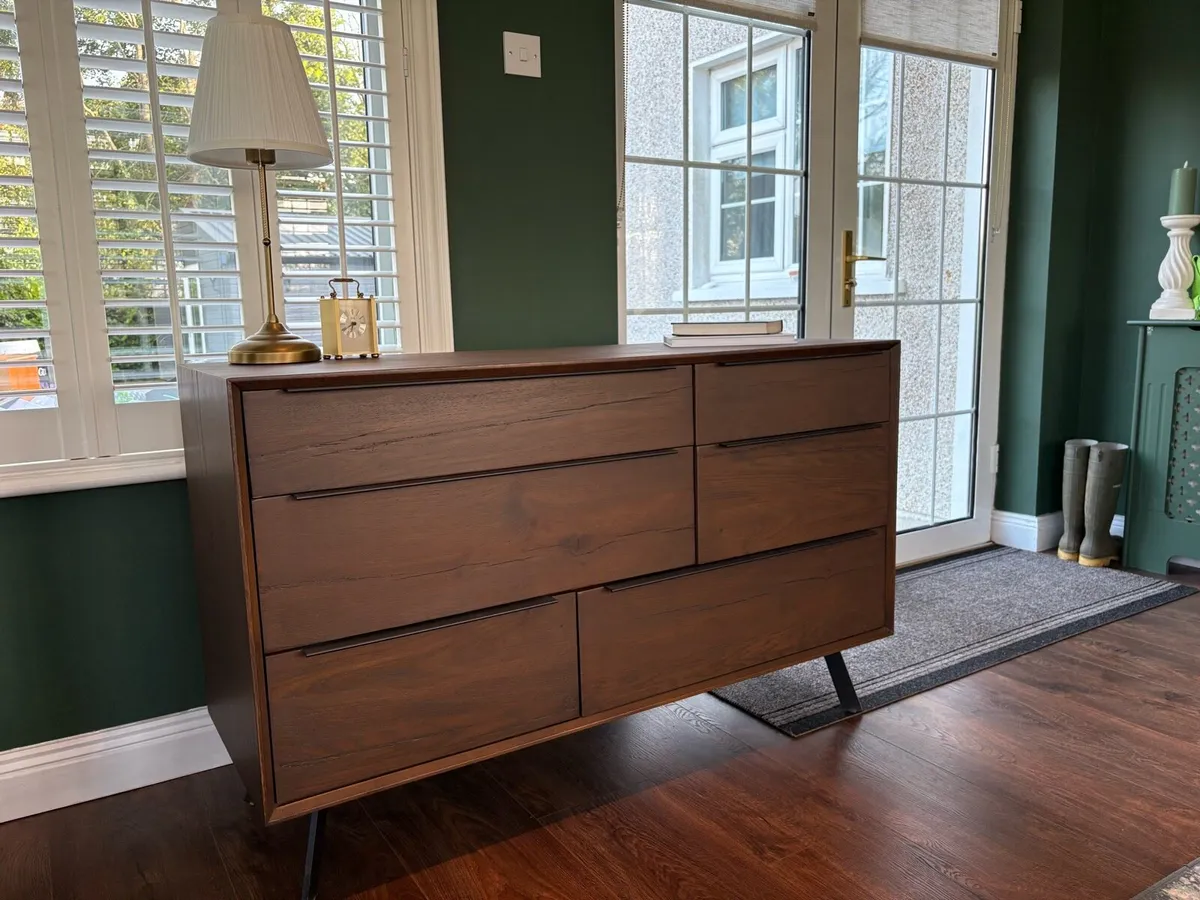 Chest of drawers / Sideboard / dresser - Image 1