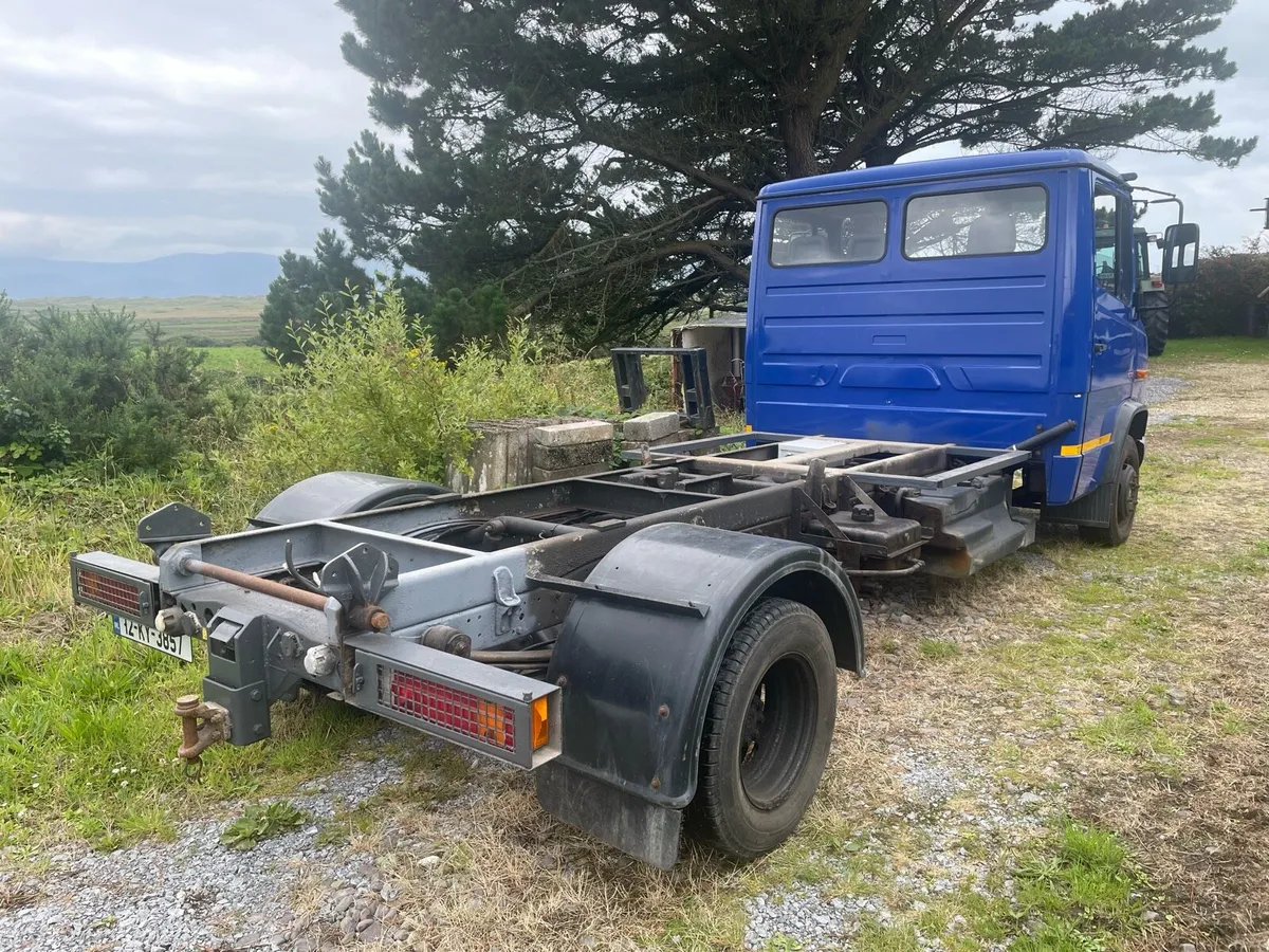 Mercedes Benz Vario 616D - Image 4