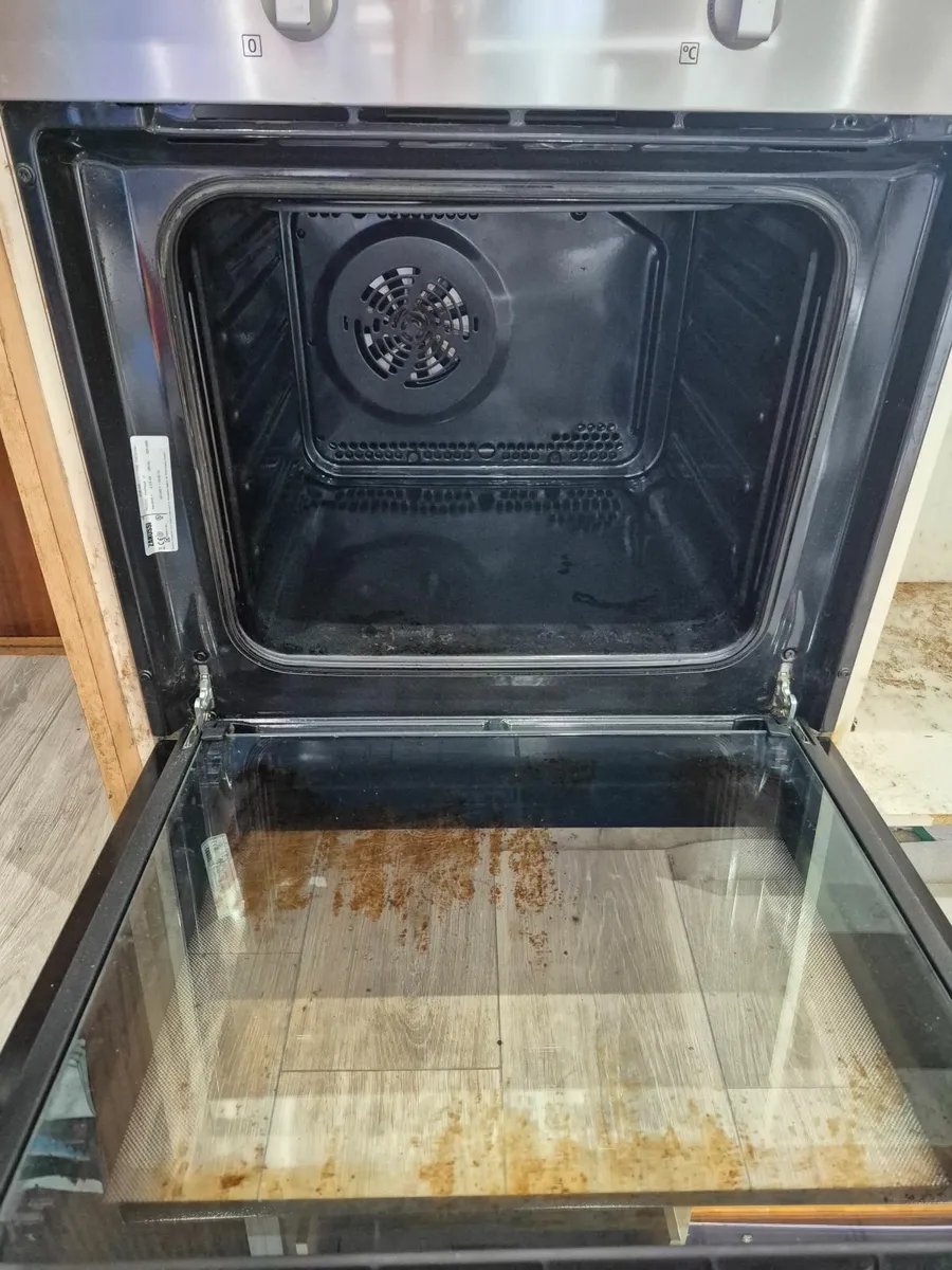 Hob & Oven - Image 4