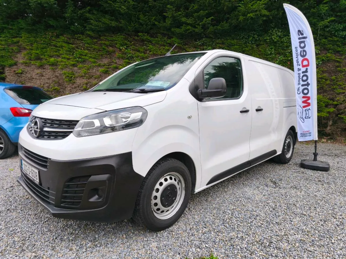 202 Opel Vivaro 1.5 - Image 3