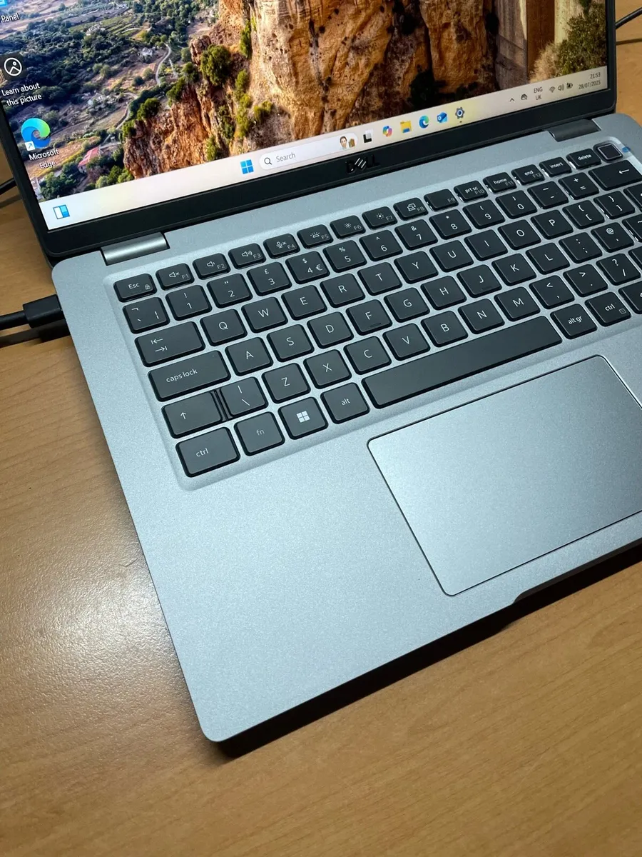 Dell laptop i7 pro 64gb 2 TB SSD win 11 pro - Image 3