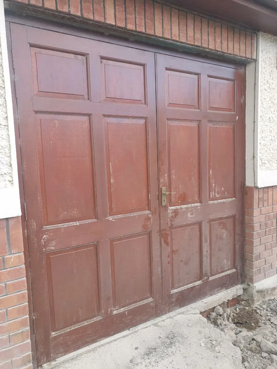 Garage door 2100mm x 2100mm - Image 1